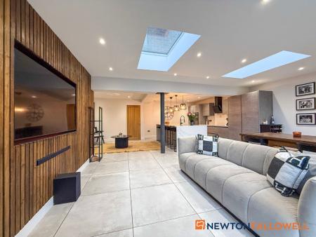 3 bedroom Detached house for sale in Hawton Road, Newark, NG24