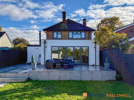 3 bedroom Detached house for sale in Hawton Road, Newark, NG24