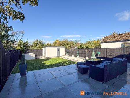3 bedroom Detached house for sale in Hawton Road, Newark, NG24