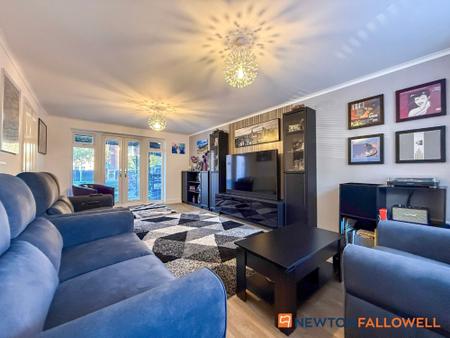 4 bedroom Detached house for sale in Marron Court, Fernwood, NG24