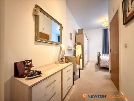 3 bedroom Flat for sale in Warwick Brewery, The Cavalier Building Warwick Brewery, NG24