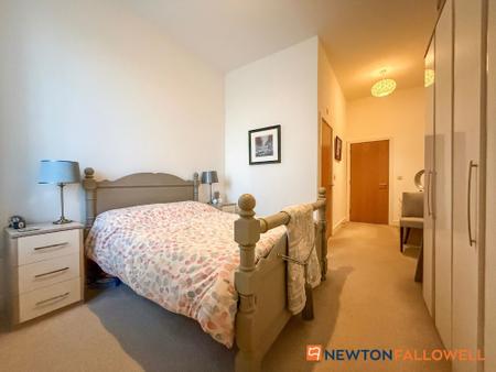 3 bedroom Flat for sale in Warwick Brewery, The Cavalier Building Warwick Brewery, NG24