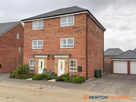 Hunters Road, Fernwood, NG24