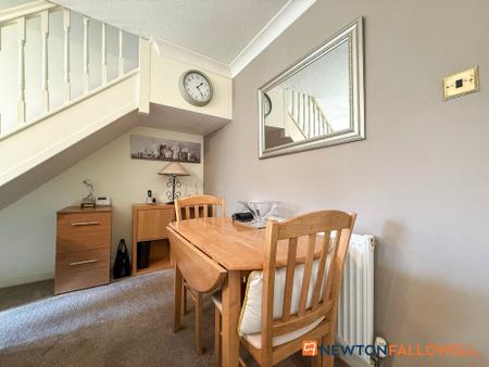 2 bedroom Terraced House for sale in Worthington Road, Balderton, NG24