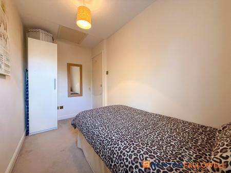 2 bedroom Terraced House for sale in Worthington Road, Balderton, NG24