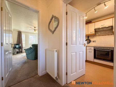 2 bedroom Terraced House for sale in Worthington Road, Balderton, NG24
