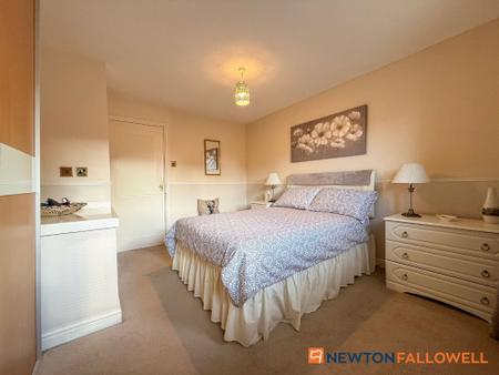 2 bedroom Terraced House for sale in Worthington Road, Balderton, NG24
