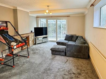 2 bedroom Detached bungalow for sale in Angus Close, Thurnby, Leicester, LE7