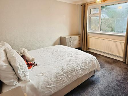 2 bedroom Detached bungalow for sale in Angus Close, Thurnby, Leicester, LE7