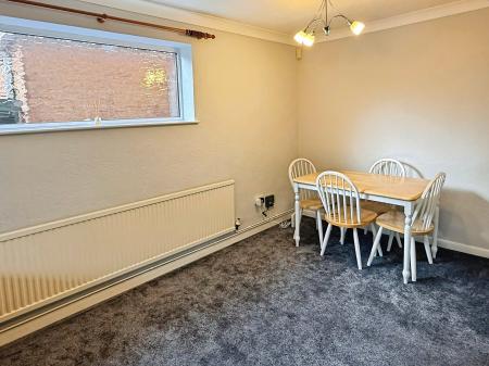 2 bedroom Detached bungalow for sale in Angus Close, Thurnby, Leicester, LE7