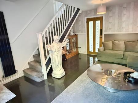 2 bedroom Semi-detached house for sale in Bryony Road, Hamilton, LE5