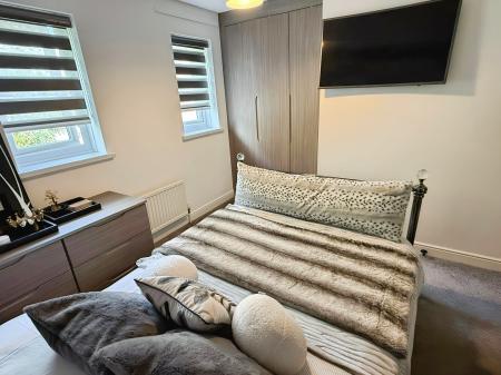 2 bedroom Semi-detached house for sale in Bryony Road, Hamilton, LE5