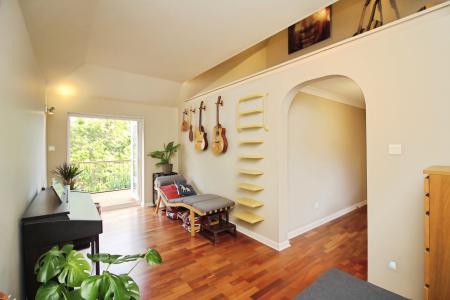 4 bedroom Detached house for sale in Devenports Hill, Bushby, LE7