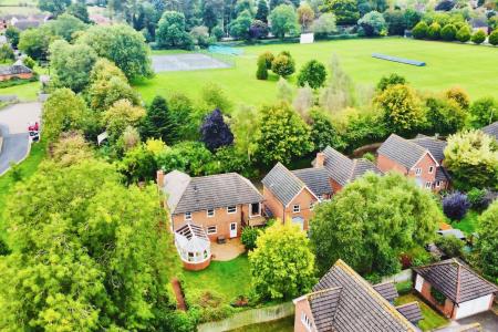 4 bedroom Detached house for sale in Devenports Hill, Bushby, LE7