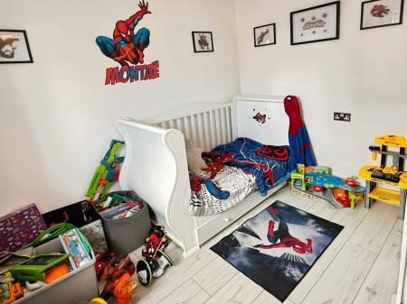 4 bedroom Semi-detached house for sale in Fencote Road, Hamilton, LE5