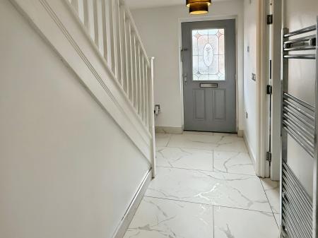 4 bedroom Semi-detached house for sale in Fencote Road, Hamilton, LE5