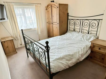 3 bedroom End of terrace house for sale in Flatholme Road, Netherhall, Leicester, LE5