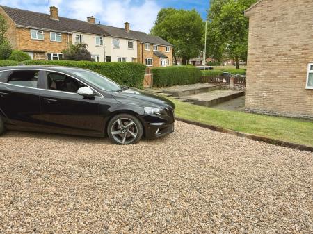 3 bedroom End of terrace house for sale in Flatholme Road, Netherhall, Leicester, LE5