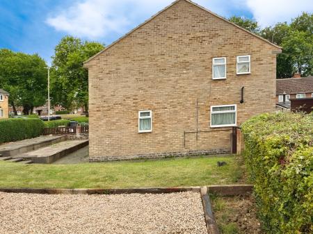 3 bedroom End of terrace house for sale in Flatholme Road, Netherhall, Leicester, LE5