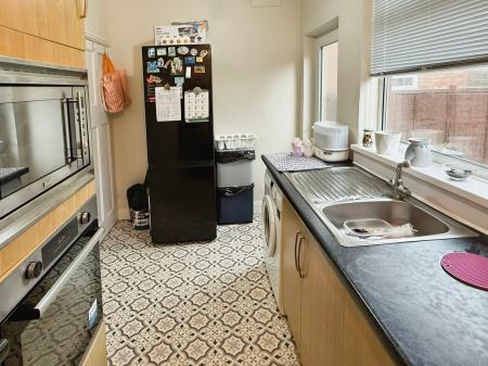 2 bedroom Semi-detached house for sale in Harborough Road, Oadby, LE2