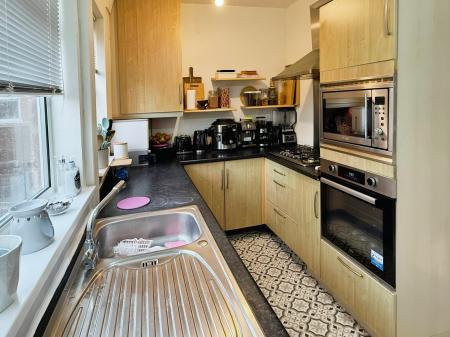 2 bedroom Semi-detached house for sale in Harborough Road, Oadby, LE2