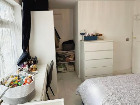 2 bedroom Semi-detached house for sale in Harborough Road, Oadby, LE2