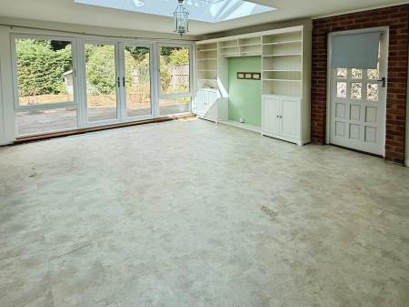 4 bedroom Detached house for sale in Hollies Way, Thurnby, Leicester, LE7