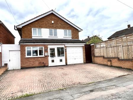 3 bedroom Detached house for sale in Horsewell Lane, Wigston, LE18