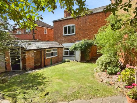 2 bedroom Semi-detached house for sale in Humberstone Drive, Humberstone, LE5