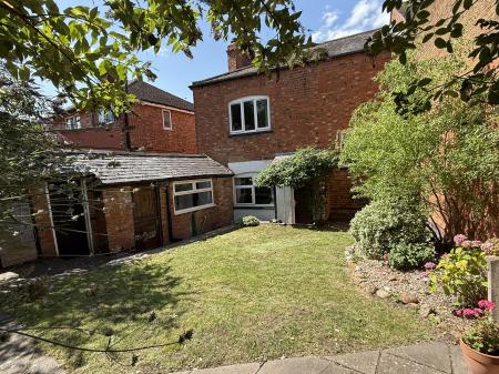 2 bedroom Semi-detached house for sale in Humberstone Drive, Humberstone, LE5