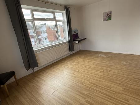 3 bedroom Semi-detached house for sale in Kent Drive, Oadby, LE2