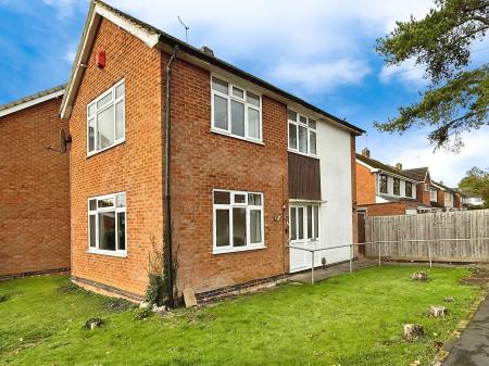 3 bedroom Semi-detached house for sale in Kent Drive, Oadby, LE2