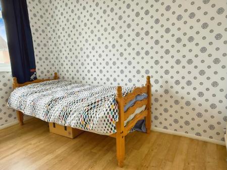 3 bedroom Semi-detached house for sale in Kent Drive, Oadby, LE2