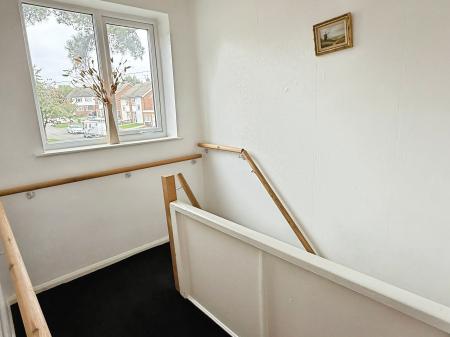 3 bedroom Semi-detached house for sale in Kent Drive, Oadby, LE2