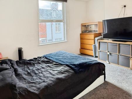 2 bedroom Terraced House for sale in Larch Street, Humberstone, LE5