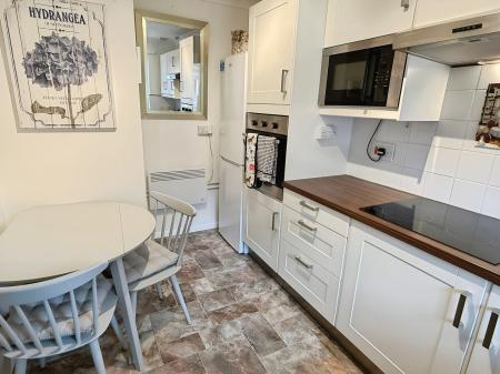 2 bedroom Bungalow for sale in London Road, Stoneygate, Leicester, LE2