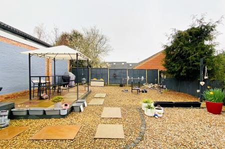 4 bedroom Semi-detached house for sale in Lydford Road, Humberstone, Leicester, LE4