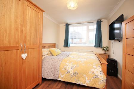 4 bedroom Semi-detached house for sale in Lydford Road, Humberstone, Leicester, LE4