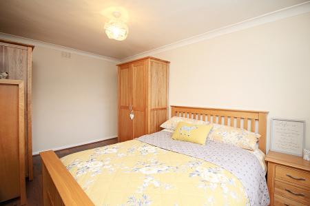 4 bedroom Semi-detached house for sale in Lydford Road, Humberstone, Leicester, LE4