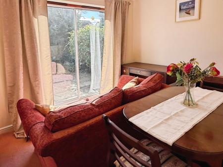 3 bedroom Detached house for sale in Lyncroft Leys, Scraptoft, LE7