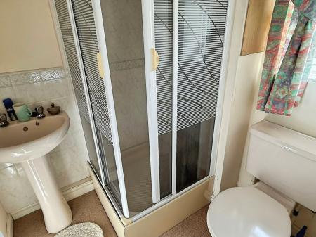 3 bedroom Detached house for sale in Lyncroft Leys, Scraptoft, LE7