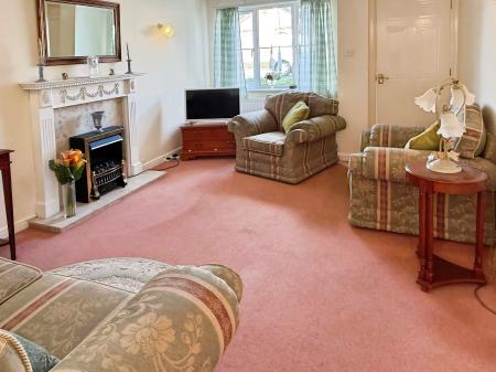 3 bedroom Detached house for sale in Lyncroft Leys, Scraptoft, LE7