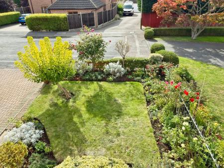 4 bedroom Detached house for sale in Rectory Gardens, Evington, Leicester, LE2