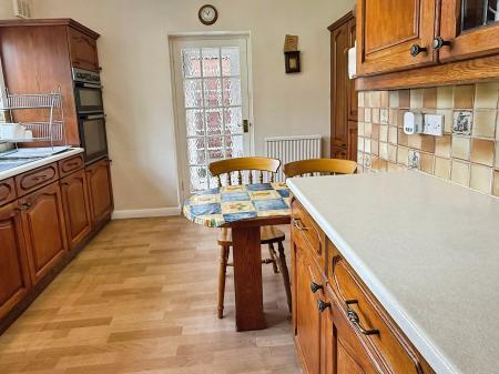 4 bedroom Detached house for sale in Rectory Gardens, Evington, Leicester, LE2