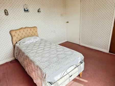 4 bedroom Detached house for sale in Rectory Gardens, Evington, Leicester, LE2