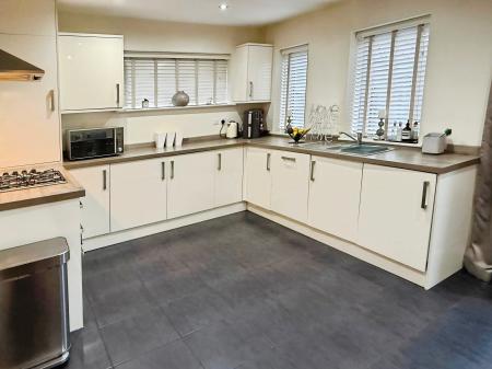2 bedroom Semi-detached house for sale in Sangha Close, Glenfield, LE3