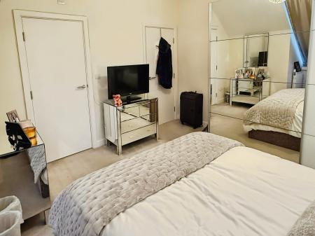 2 bedroom Semi-detached house for sale in Sangha Close, Glenfield, LE3