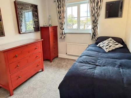 4 bedroom Detached house for sale in Smore Slade Hills, Oadby, LE2