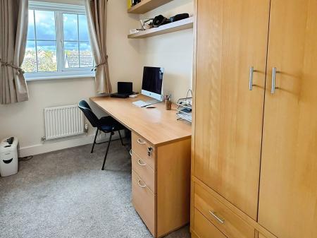 4 bedroom Detached house for sale in Smore Slade Hills, Oadby, LE2