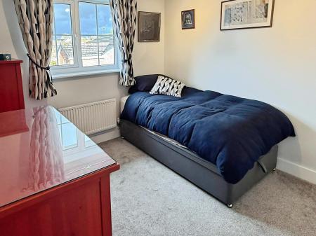 4 bedroom Detached house for sale in Smore Slade Hills, Oadby, LE2